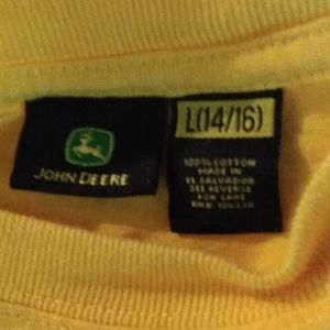 John Deere Shirts & Tops - L 14/16 Unisex John Deere T-shirt (tA1) John Deere Shirts & Tops - L 14/16 Unisex John Deere T-shirt (tA1)